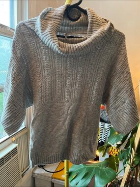 Caslon Light Gray Cowl Neck Short Sleeve Sweater